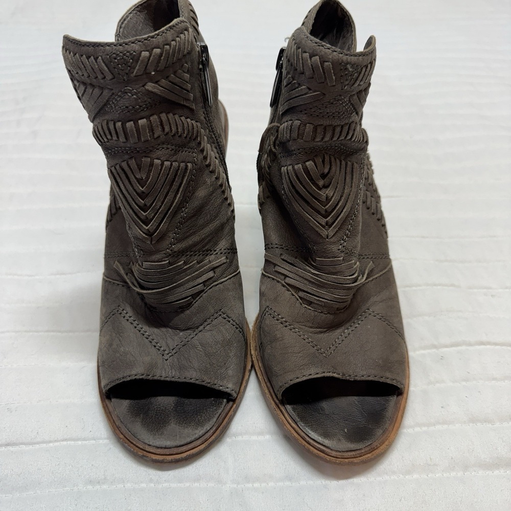 Vince Camuto Karinta Open-toe Slingback Bootie Grey Suede 4" Heel 7M - Picture 2 of 12